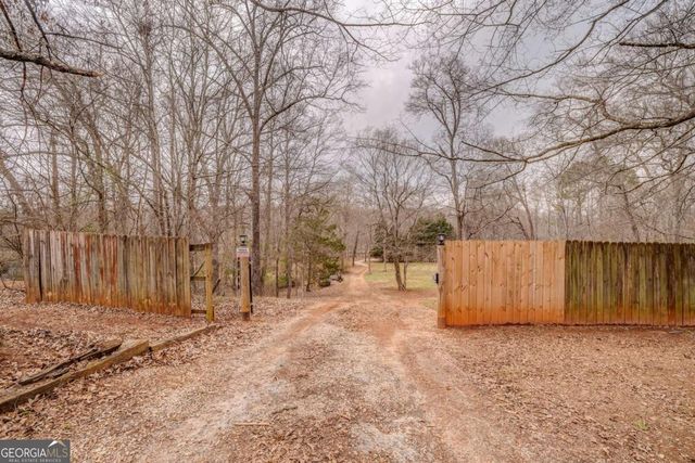 42 River Oaks Drive SW, Cartersville, GA 30120