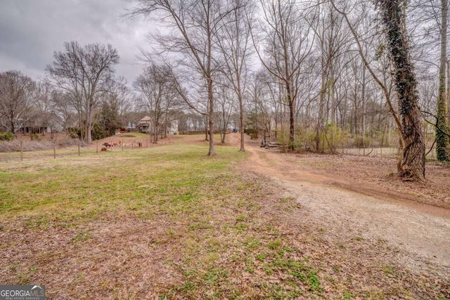 42 River Oaks Drive SW, Cartersville, GA 30120