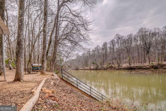 42 River Oaks Drive SW, Cartersville, GA 30120