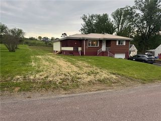 126 Holly Place, Mt Pleasant Twp, PA 15666