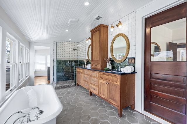 4940 Worth Street, Dallas, TX 75214