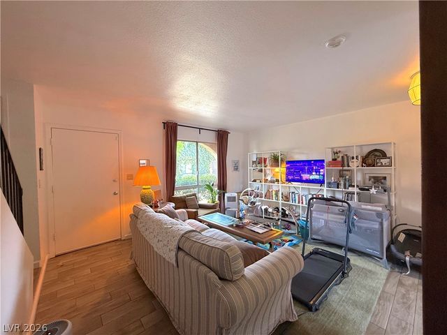 4029 Nightingale Court, Las Vegas, NV 89107
