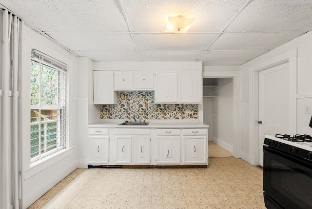 185-187 Lowell Street, Somerville, MA 02144