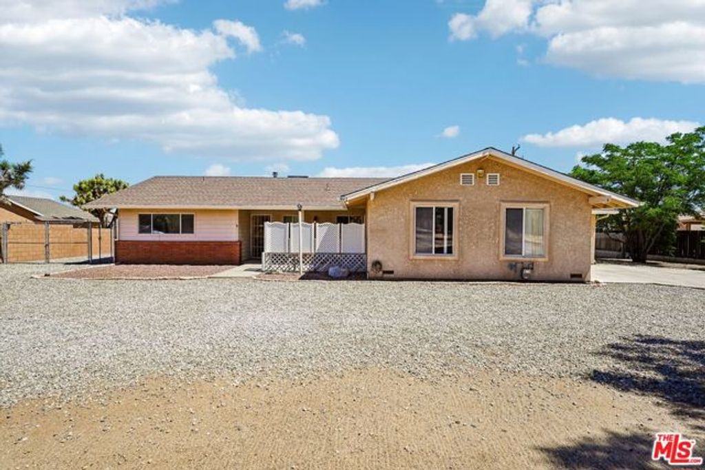 57918 Juarez Drive, Yucca Valley, CA 92284