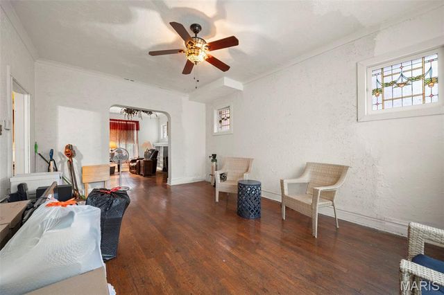 5924 De Giverville, St Louis, MO 63112