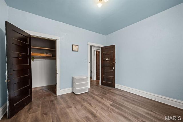 5924 De Giverville, St Louis, MO 63112