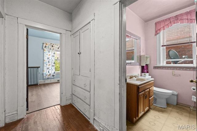 5924 De Giverville, St Louis, MO 63112