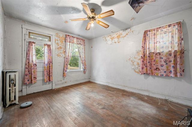 5924 De Giverville, St Louis, MO 63112