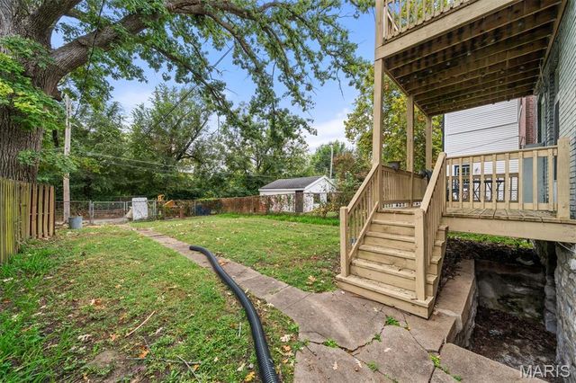 5924 De Giverville, St Louis, MO 63112