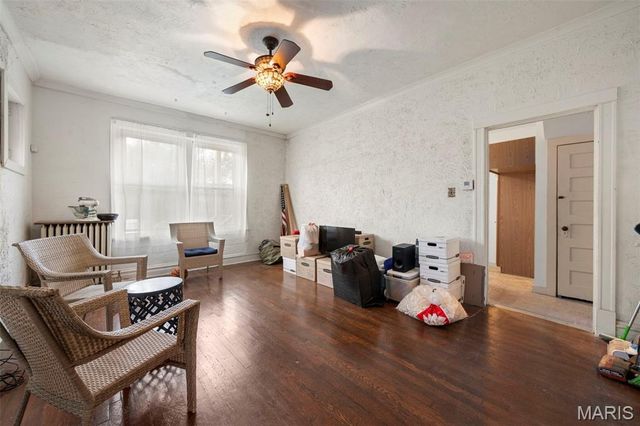 5924 De Giverville, St Louis, MO 63112