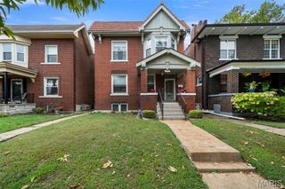 5924 De Giverville, St Louis, MO 63112