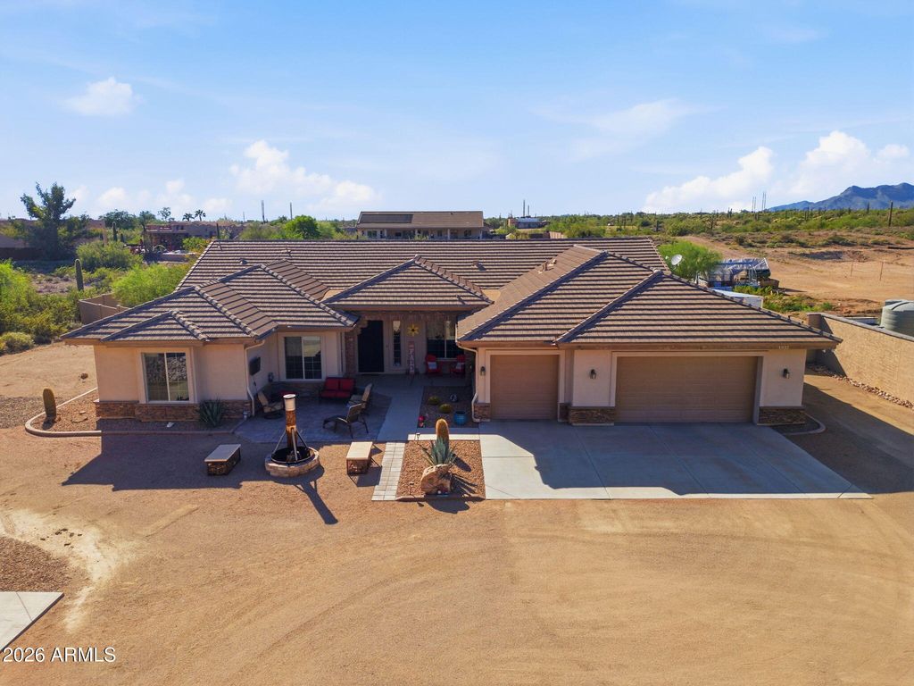1532 N ROADRUNNER Road, Apache Junction, AZ 85119 — photo 2