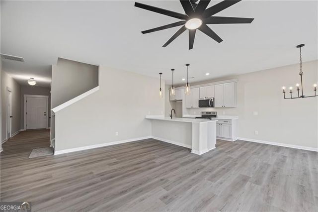 693 Racetrack Road, Toccoa, GA 30577