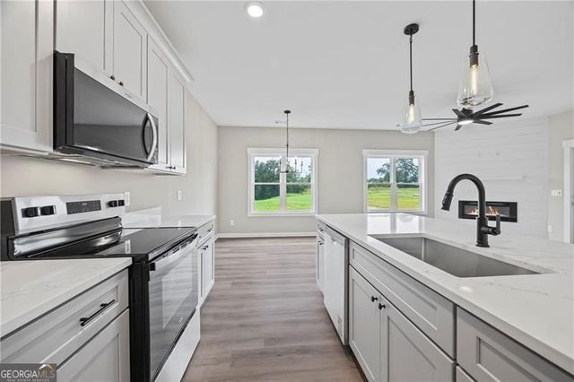 693 Racetrack Road, Toccoa, GA 30577