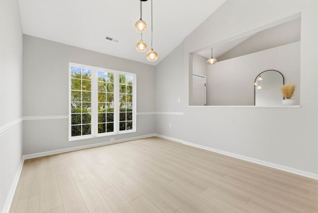 1527 Hallborough Dr., Surfside Beach, SC 29575