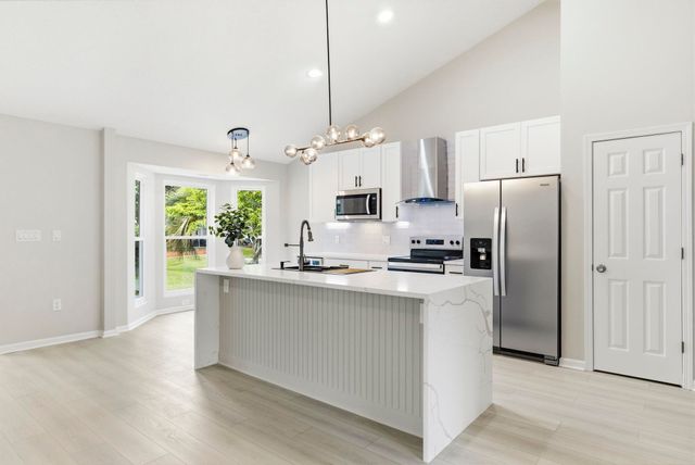 1527 Hallborough Dr., Surfside Beach, SC 29575