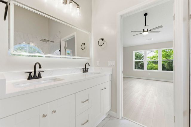 1527 Hallborough Dr., Surfside Beach, SC 29575