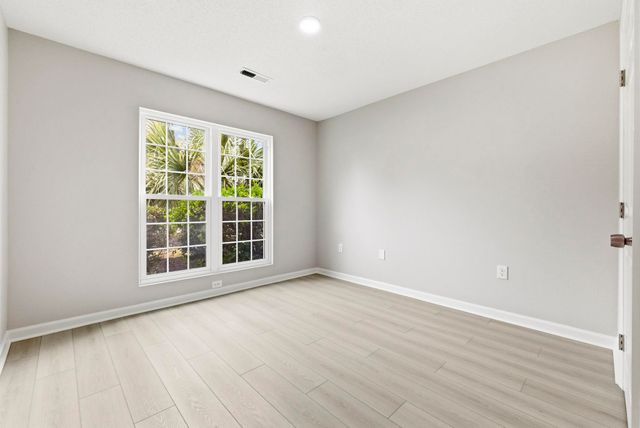 1527 Hallborough Dr., Surfside Beach, SC 29575