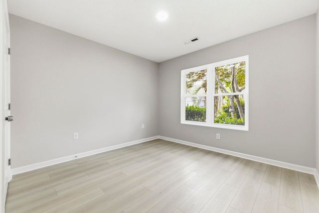 1527 Hallborough Dr., Surfside Beach, SC 29575