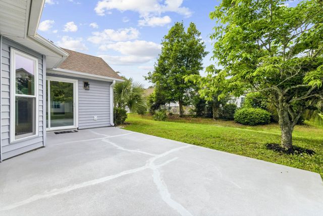 1527 Hallborough Dr., Surfside Beach, SC 29575