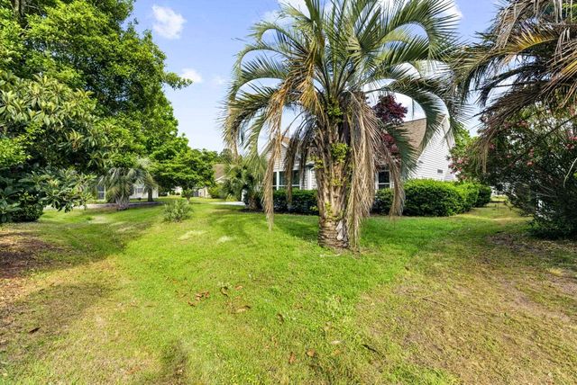 1527 Hallborough Dr., Surfside Beach, SC 29575