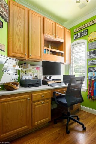 4 Windrock Way, Greensboro, NC 27455