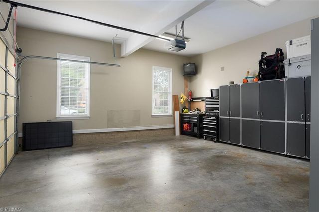 4 Windrock Way, Greensboro, NC 27455