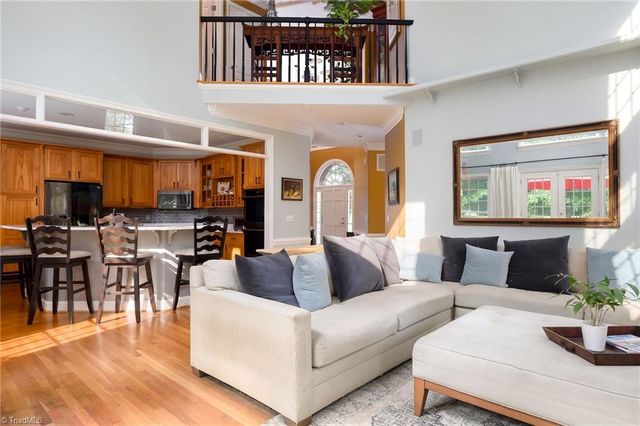 4 Windrock Way, Greensboro, NC 27455