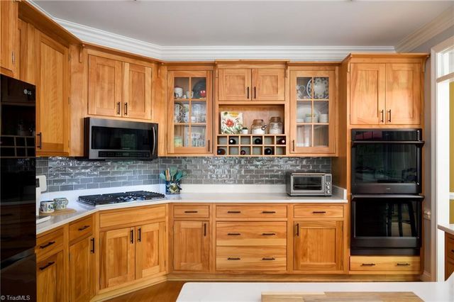 4 Windrock Way, Greensboro, NC 27455