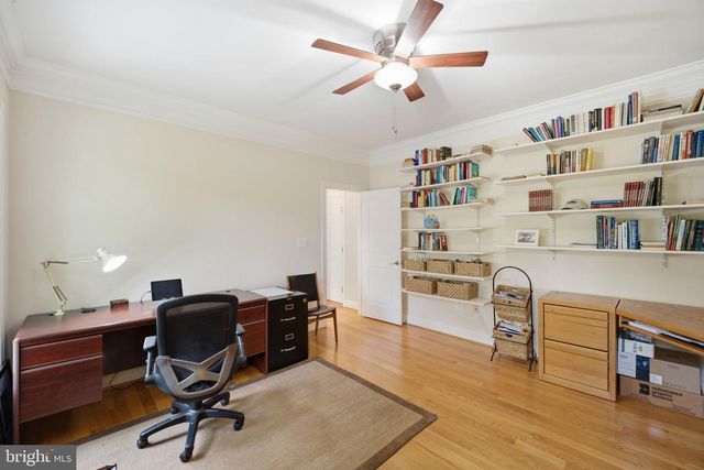 8104 REVATOM CT, Dunn Loring, VA 22027