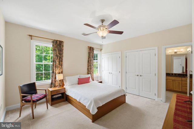 8104 REVATOM CT, Dunn Loring, VA 22027