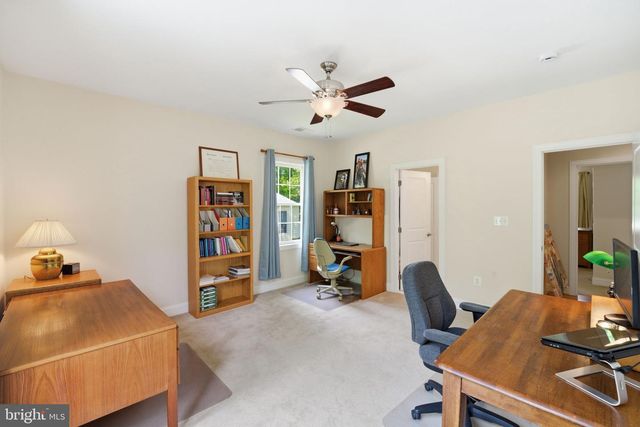 8104 REVATOM CT, Dunn Loring, VA 22027