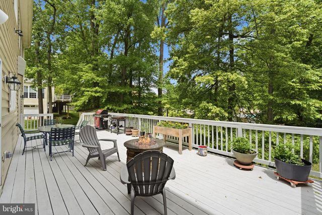 8104 REVATOM CT, Dunn Loring, VA 22027