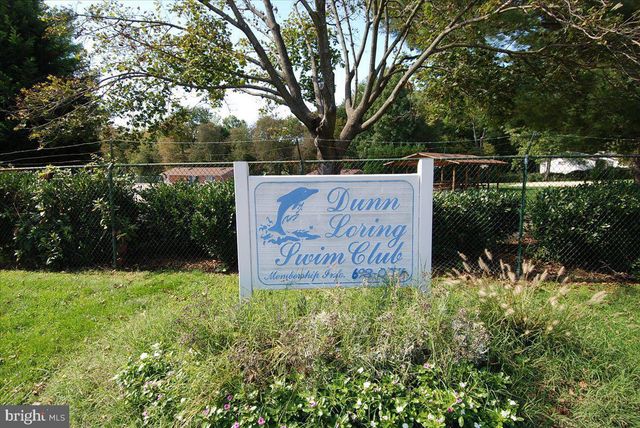 8104 REVATOM CT, Dunn Loring, VA 22027