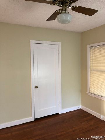 2022 SANTA BARBARA ST, San Antonio, TX 78201