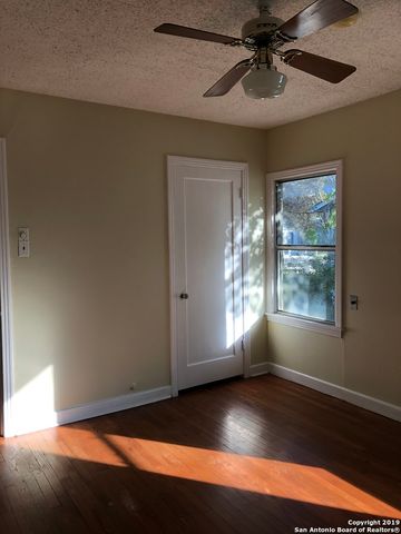 2022 SANTA BARBARA ST, San Antonio, TX 78201