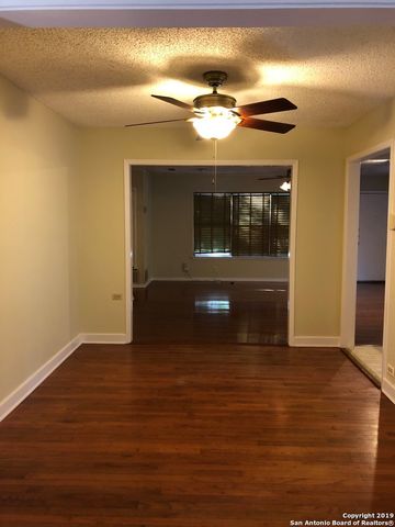 2022 SANTA BARBARA ST, San Antonio, TX 78201