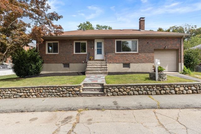 8 Helene St, Quincy, MA 02169
