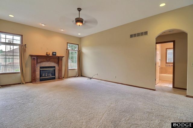 2432 Heritage Lane, Fremont, NE 68025