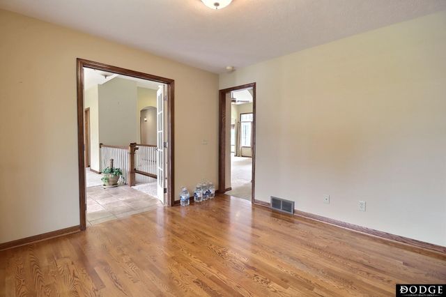 2432 Heritage Lane, Fremont, NE 68025