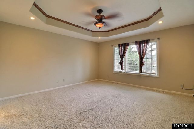 2432 Heritage Lane, Fremont, NE 68025