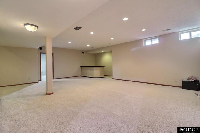 2432 Heritage Lane, Fremont, NE 68025