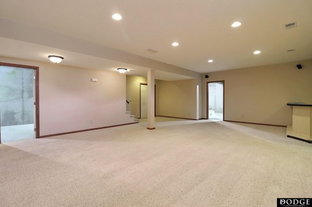2432 Heritage Lane, Fremont, NE 68025