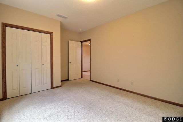 2432 Heritage Lane, Fremont, NE 68025