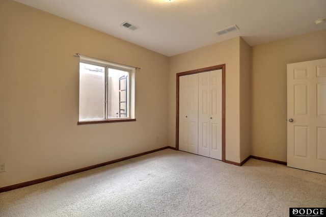 2432 Heritage Lane, Fremont, NE 68025