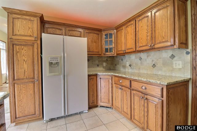 2432 Heritage Lane, Fremont, NE 68025