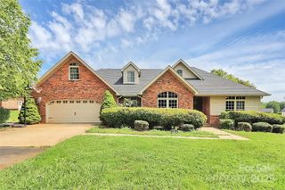 440 Lake Pointe Lane, Salisbury, NC 28146