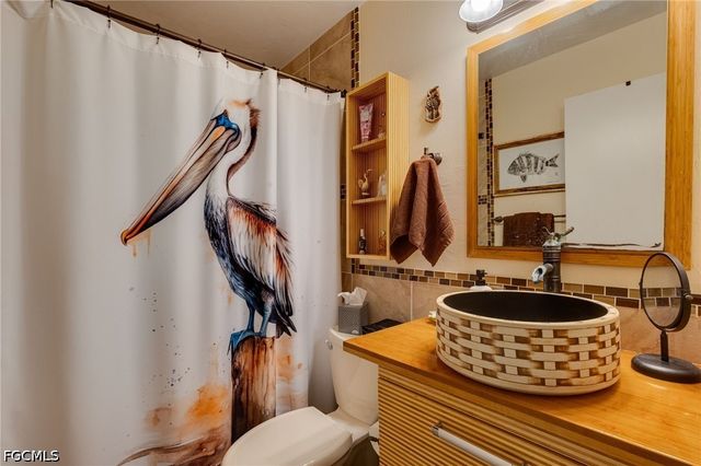 617 SW 9TH AVE, Cape Coral, FL 33991