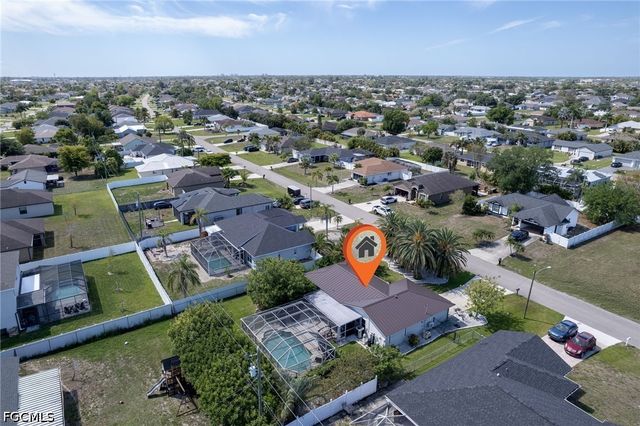 617 SW 9TH AVE, Cape Coral, FL 33991