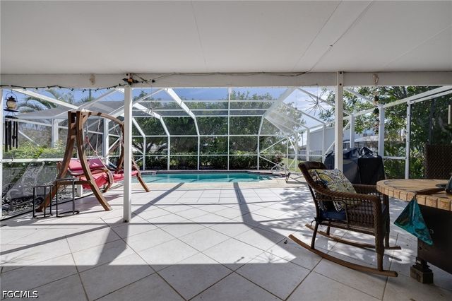 617 SW 9TH AVE, Cape Coral, FL 33991